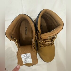 Brahma women's boots, size 7 in perfect condition
